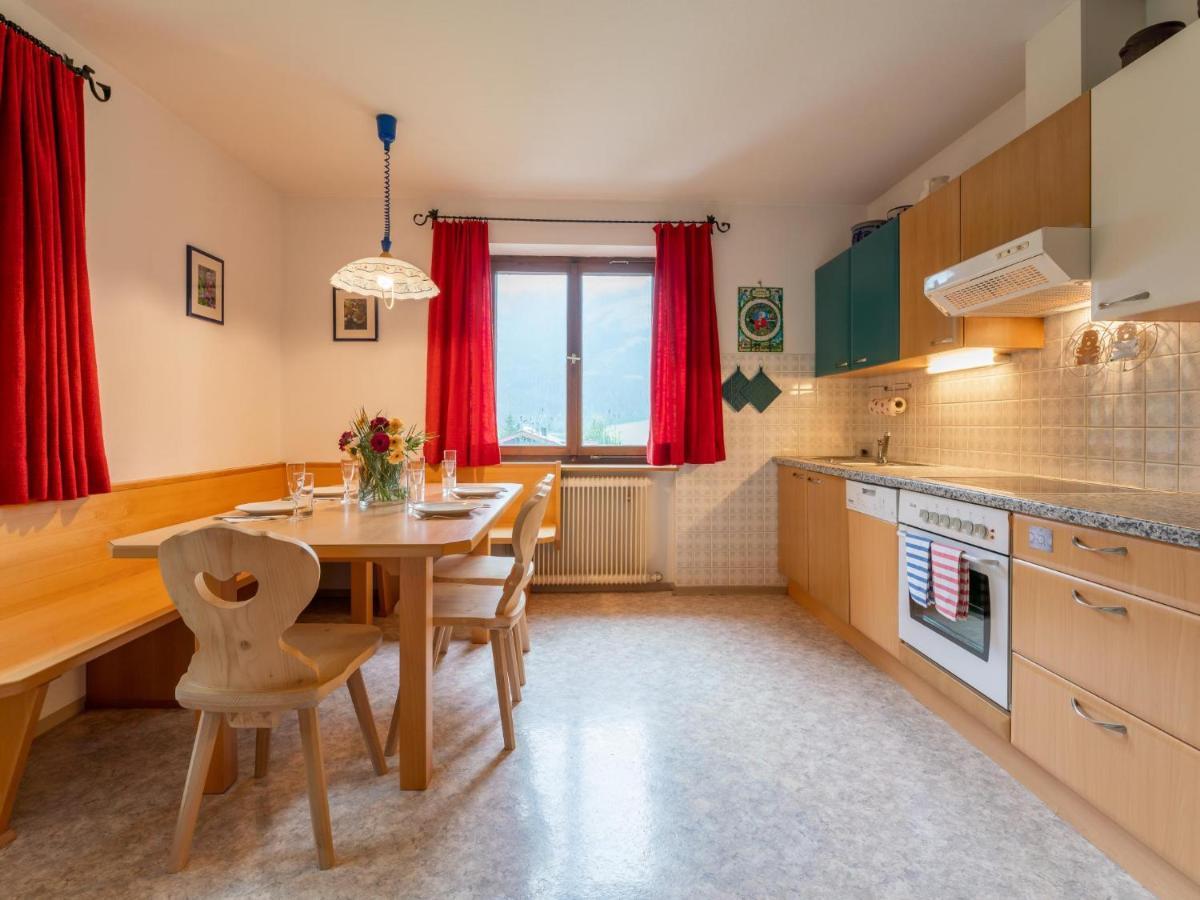 Katharina Apartment Brixen im Thale Luaran gambar